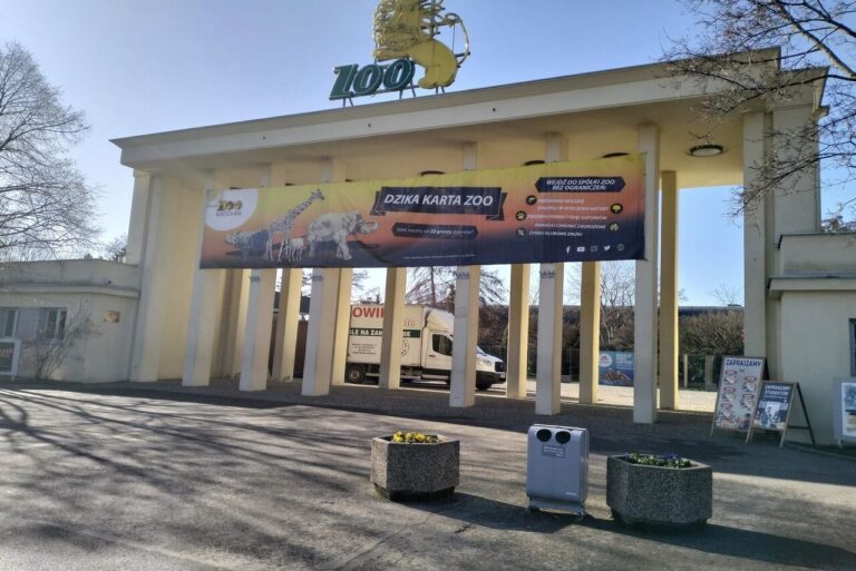 T e Almaty Zoo