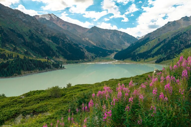almaty lake