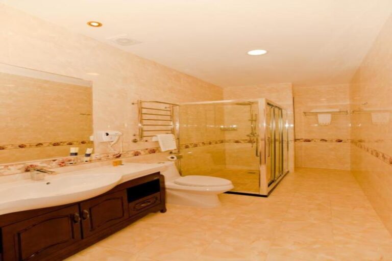 Bathroom of Deluxe Room in Grand Voyage