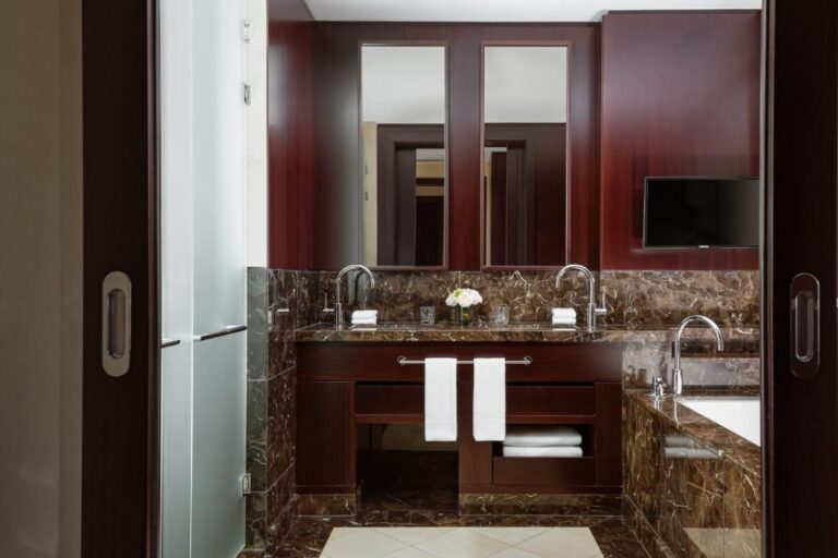 Bathroom of Deluxe room with Mountain view in Ritz Carlton Almaty