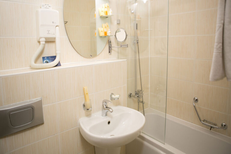 Bathroom of superior room in Hotel KAzakhstan