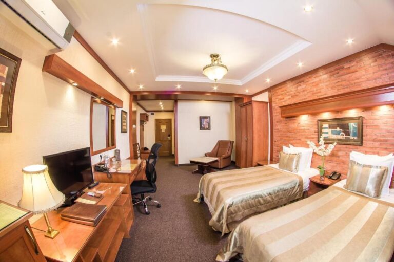 Comfort Deluxe Twin Room in hotel Uyut Almaty