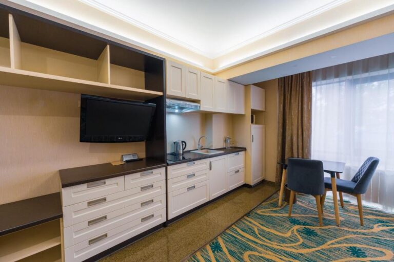 Deluxe Aprtment in Kazzh ol hotel almaty