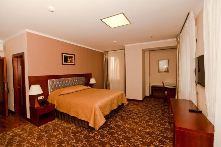 Deluxe Room in Grand Voyage Hotel Almaty