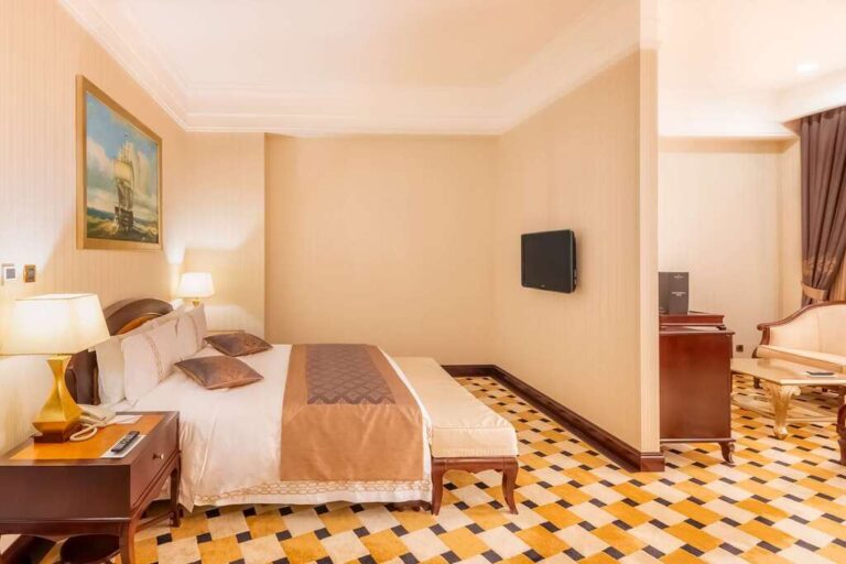 Deluxe Room in royal tulip almaty