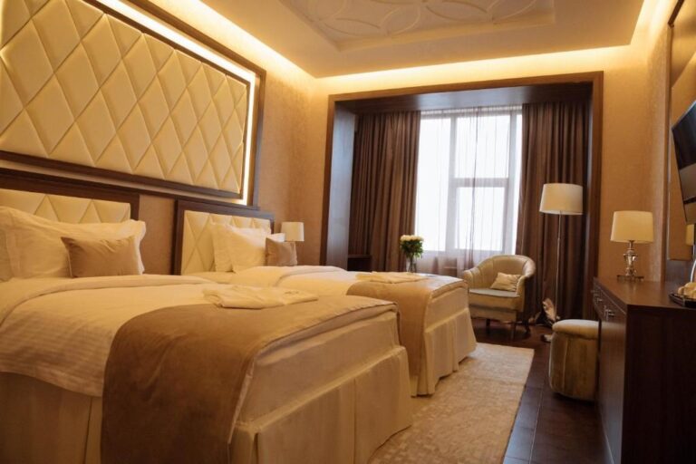 Deluxe Twin room in Garden Park Inn Almaty
