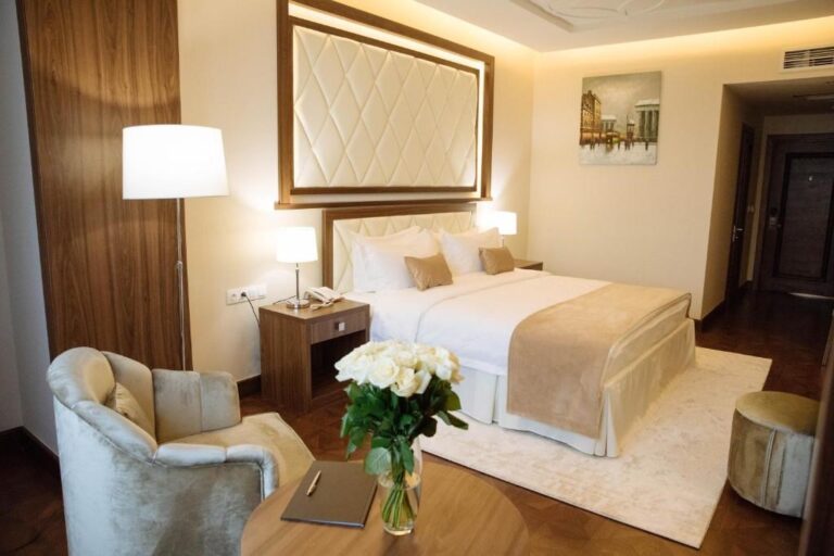 Deluxe room in Garden Park Inn hotel Almaty