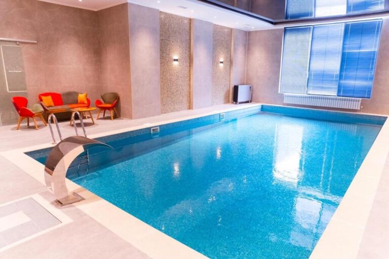 Indoor pool at park Dedeman Alamty