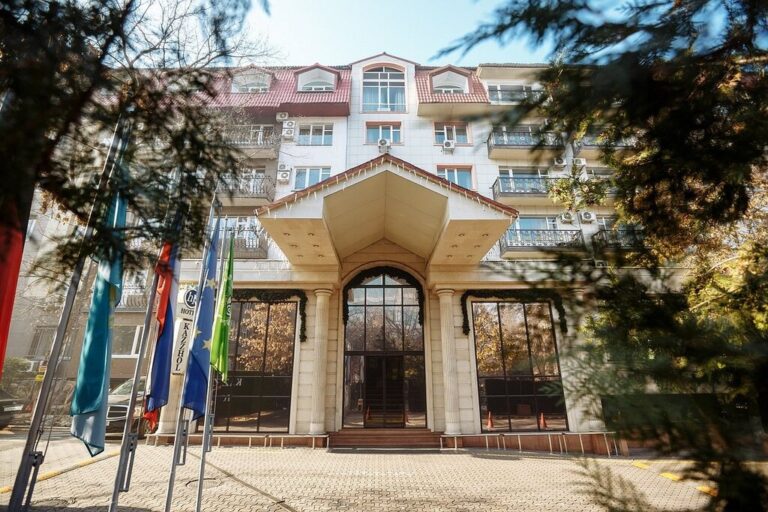 Kazzol hotel almaty