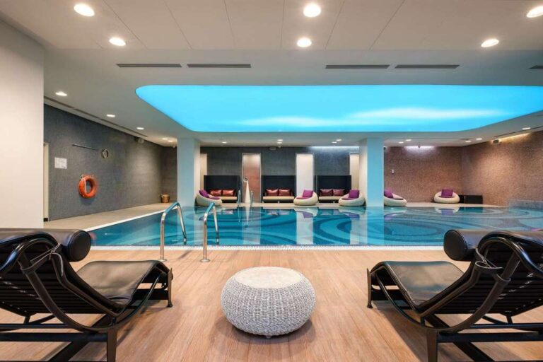 Pool in Novotel Almaty City Center