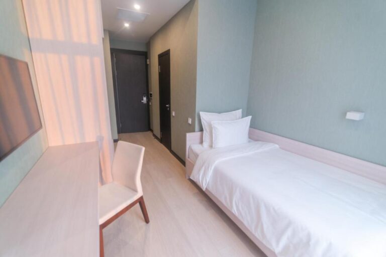 Single room in Resident city Hotel
