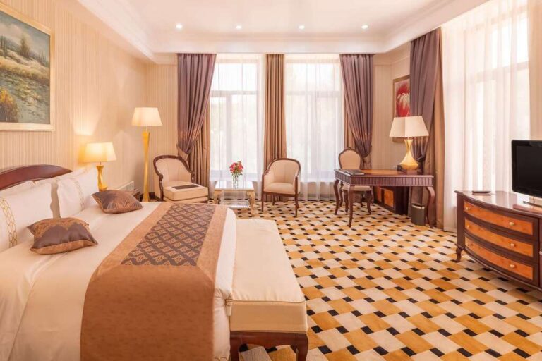 Suite s in royal tulip Almaty