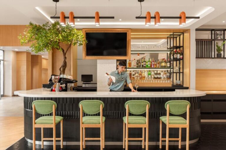 bar in Holiday inn Almaty