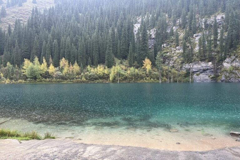 lake kaindy kazakh