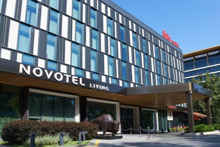 novotel living almaty jetisu