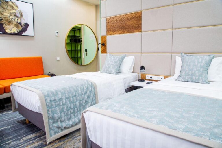 standard Twin Room in Kazzol park Hotel