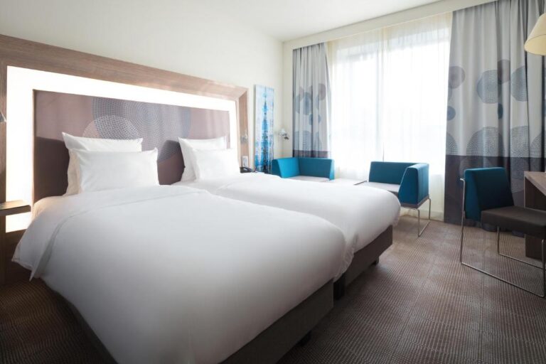 standard Twin room in Novotel Almaty City Center
