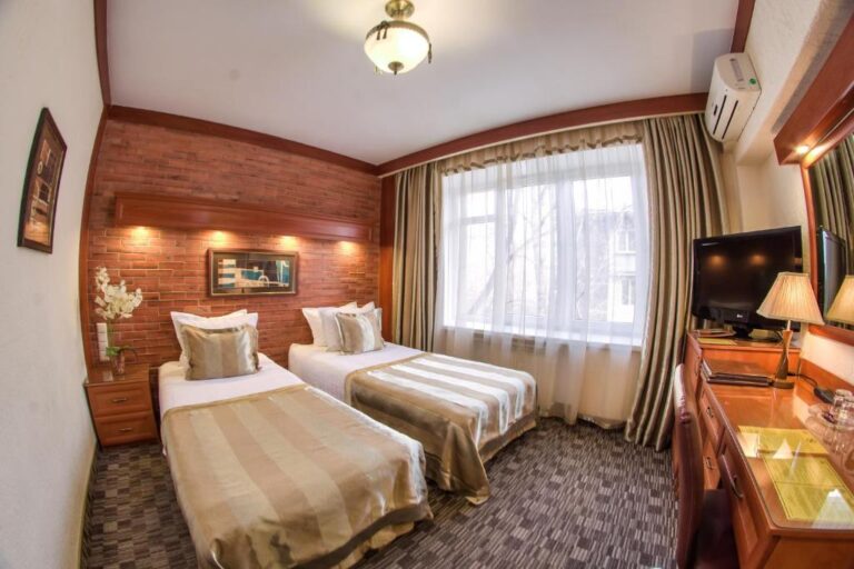 standard Twin room in hotel Uyut Almaty