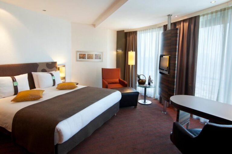 suite in Holiday Inn Almaty